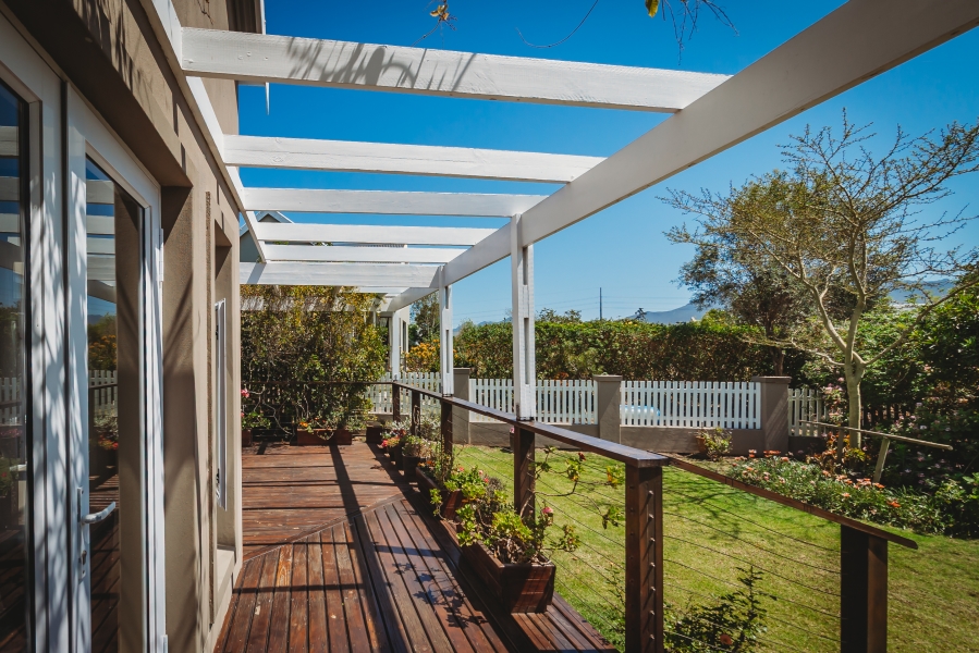 3 Bedroom Property for Sale in Kraaibosch Country Estate Western Cape